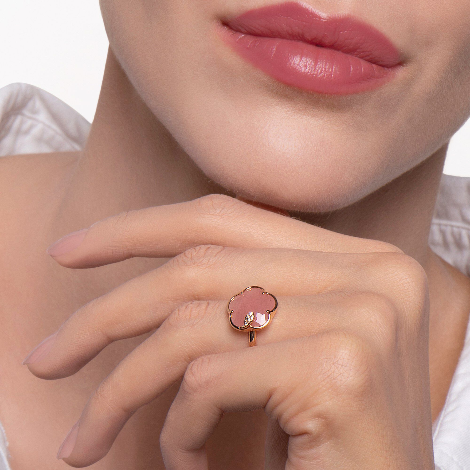 Pink chalcedony ring top